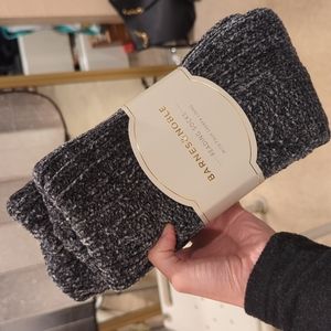 Barnes and Nobles reading socks